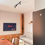 Terrace Flat In Heart Of Apartmán Tirana