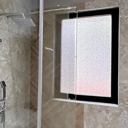 Appartement Terrace Flat In Heart Of *