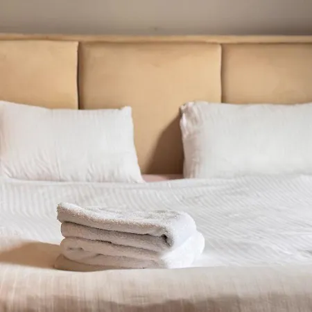 Terrace Flat In Heart Of Tirana