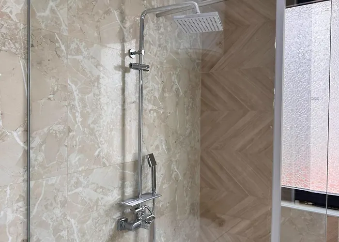 Terrace Flat In Heart Of * Тирана