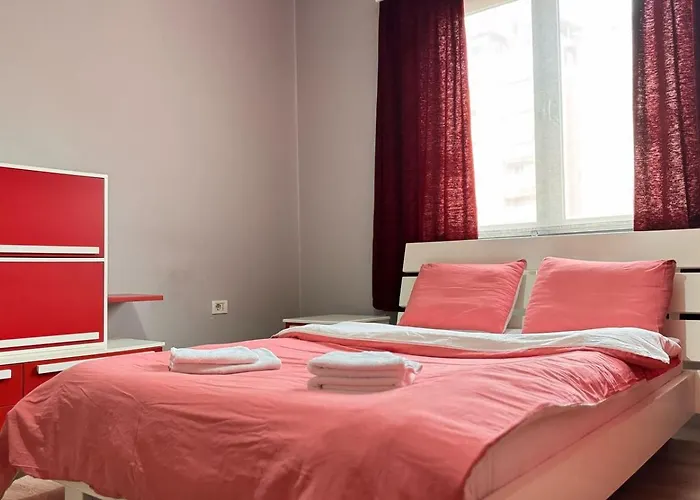 Terrace Flat In Heart Of Тирана