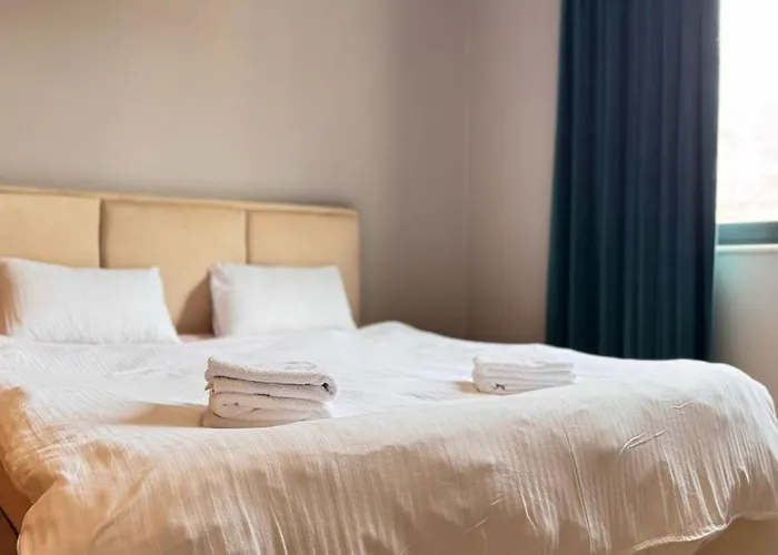 Terrace Flat In Heart Of Апартаменты *